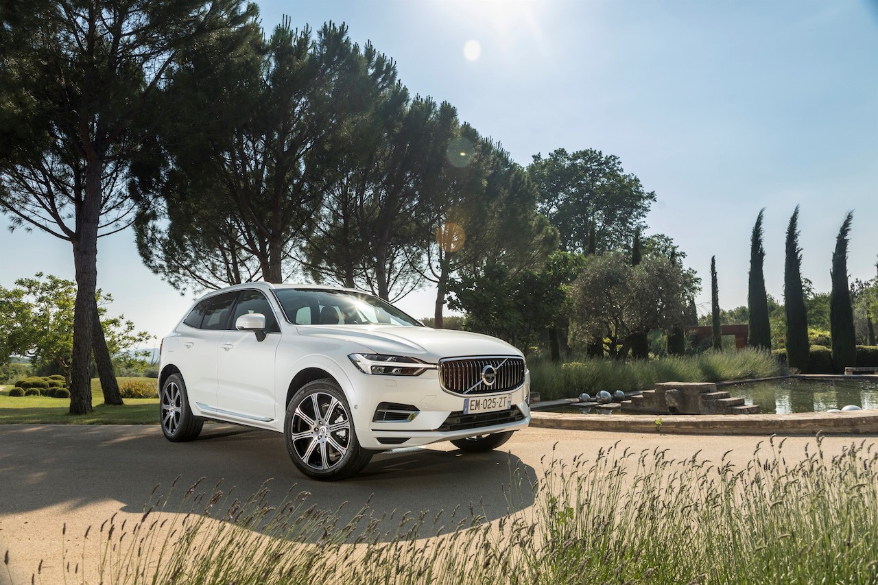 Nouveau Volvo Xc60 T8 Twin Engine Inscription Luxe Blanc